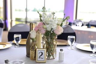 Kara's Flower Studio - 8