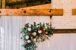 MEWS Floral Designers - 26