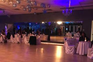 All Occasions Linen and Chair Cover Rentals - 7