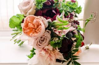 Petal's Edge Floral Design - 24