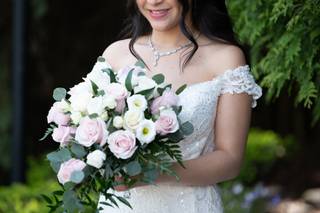 Blooming Brides Florist - 60