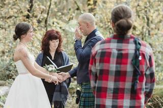 A Wedding With Heart - 32