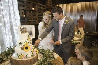 Weddings at Schnepf Farms - 155