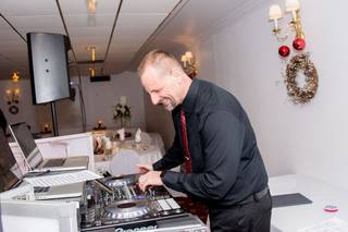 JOEY B'S DJ & Photo Booth Service - 11