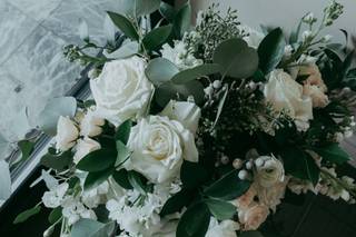 Love In Bloom, LLC - 32
