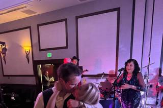 Deja Blu Variety Dance Band - 14
