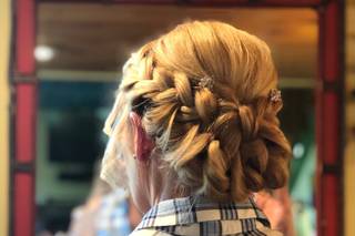 5 Diamond Salon - 57