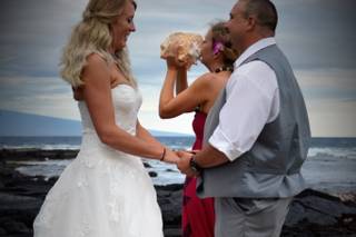 Simple Kona Beach Weddings - 84