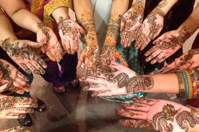 Madhu Mehendi Arts, Bangalore. Best Mehndi Artists in Bangalore. Mehndi  Artists Price, Packages and Reviews | VenueLook