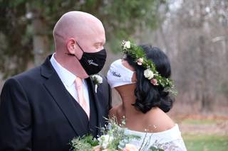 A Wedding in a Wink - 6