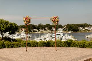 Blossom & Bee Floral & Event Design - 10