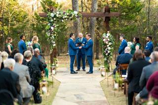 Whispering Oaks Wedding Venue - 24