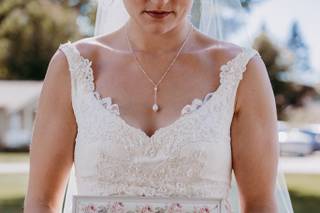 Great Lakes Wedding Gown Specialists - 12