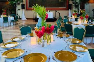 Pele's Wedding & Events - 12