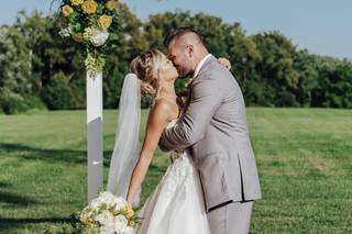 Elegant Touch Bridal & Tuxedo - 19