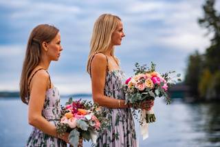 Renas Fine Flowers - 12