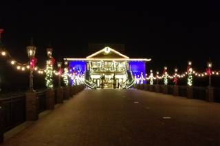 Tavares Pavilion on the Lake - 26