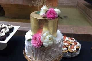 Katie Cakes Cakery - 8