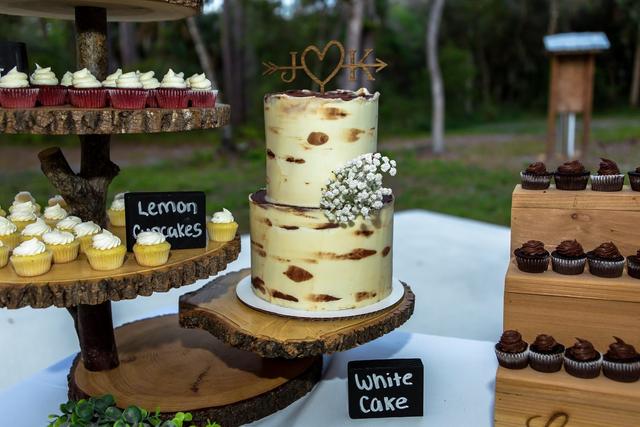 Ellie Bee Bakery - 3