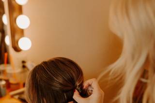 Taylor Niele Hair - 14