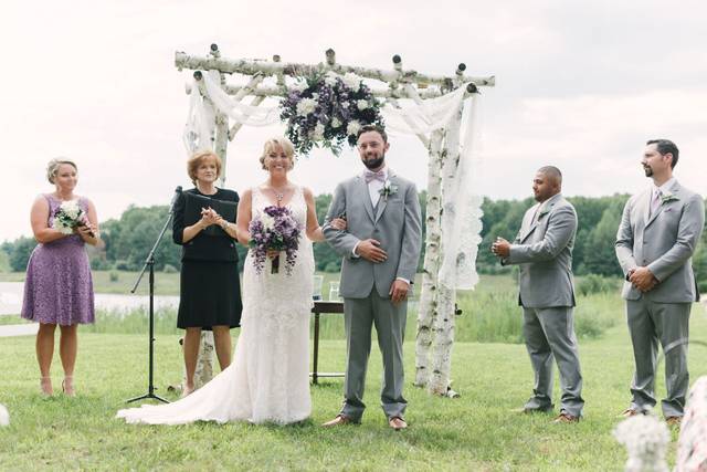 La Donna Weddings Officiants & Ceremony Coordinating Services 4