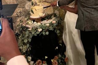 Ven's Cakes and Pastries - 33