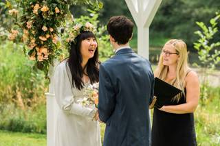 Hillary Lundberg - PNW Wedding Officiant - 12