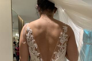 Rosita Ivory Lace Veil