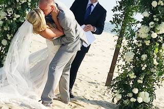 Beach Plum Floral Design - 17
