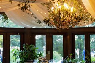 Fleur De Lis Florist - 43