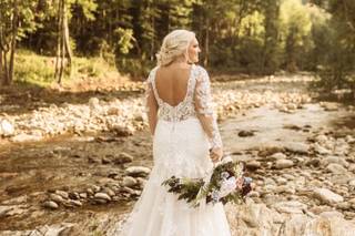 Taylor Willoughby Photo - 14