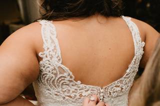 The Curvy Bride - 34