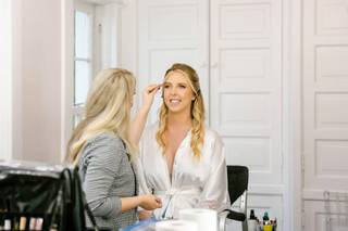 Laura Henderson Makeup - 5