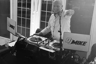 Sound Advice DJ, Lighting, & Photo Booths - 22