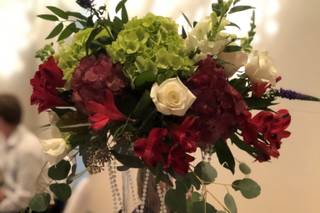 Easily Arranged Floral Design - 14