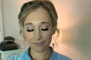 The Luxe Beauty & Co. - 29
