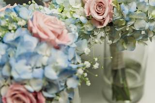 Amore Fiori Flowers and Gifts - 61