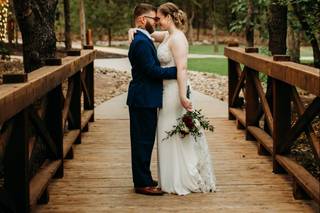 Whispering Oaks Wedding Venue - 10