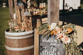 Pretty Little Vintage Co. - 108