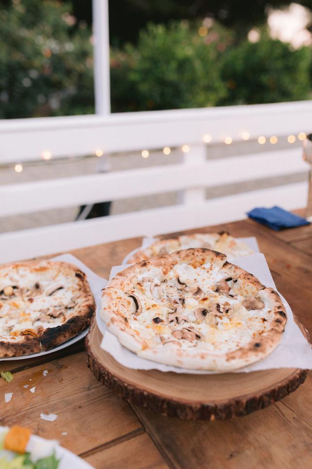 Olive Wood Pizza - 2