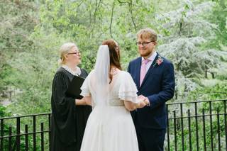 Rev. Annie NYC - Wedding Officiant - 21
