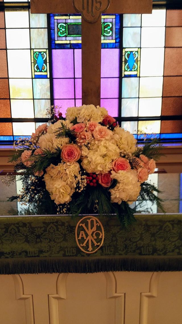 Bloom Flowers & Gifts - 4