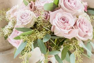 Lizzie Bee's Flower Shoppe - 20