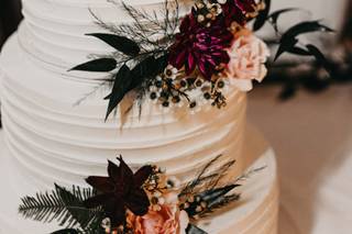 Hillside Blooms Floristry - 6