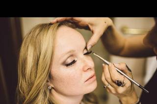 Bobbie Pin Beauty - 10