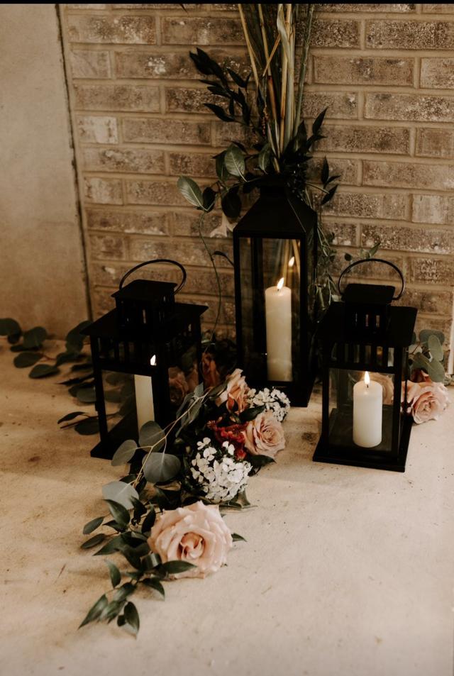 Sparkling Decor and More - 2