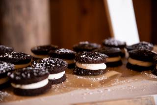 BuzzyBakes Catering - 7