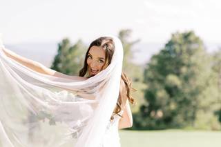 Ali & Garrett Wedding Photographers - 30