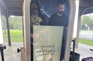 Lens and Light Booth - 7