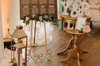 Mi Vintage - Farm Tables & Lounge Rentals - 76